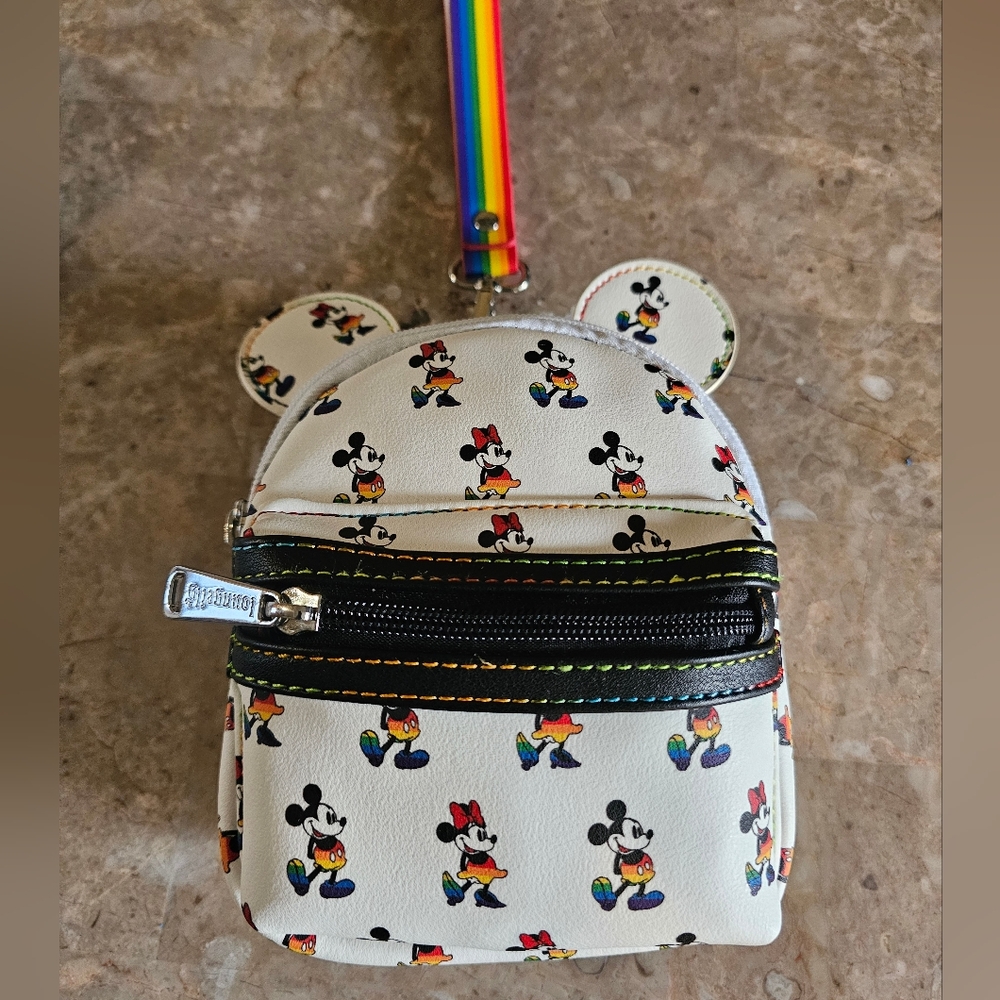 Disney Loungefly Mickey & Minnie Mouse Pride Rainbow Wristlet New Without Tags